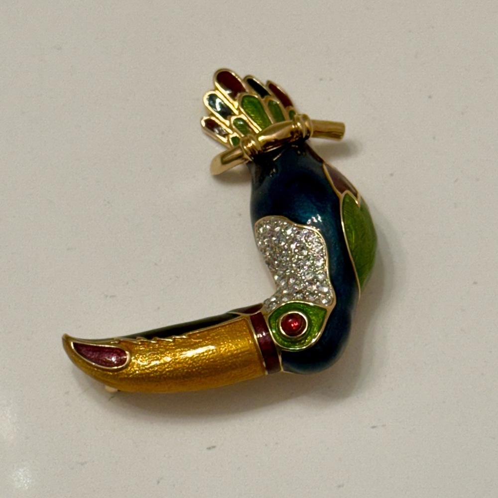 Judith Leiber Toucan Bird Parrot Pin Brooch Enamel & Crystals- Signed - Picture 8 of 12